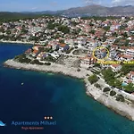 Okrug Gornji 3 Apartman *