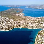Apartman Okrug Gornji 3 *