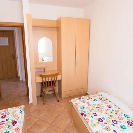 Okrug Gornji 3 Трогир