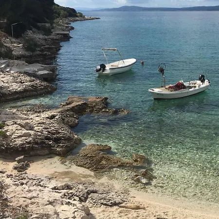 Okrug Gornji 3 Апартаменты *