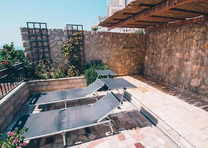 Okrug Gornji 3 公寓 *